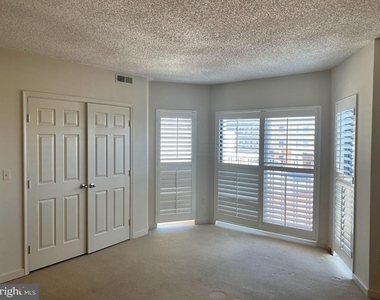2012 Wyoming Avenue Nw - Photo Thumbnail 11