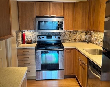 2012 Wyoming Avenue Nw - Photo Thumbnail 4