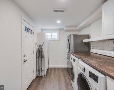 3363 Denver Street Se - Photo Thumbnail 24