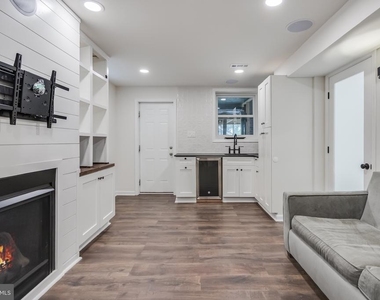 3363 Denver Street Se - Photo Thumbnail 20