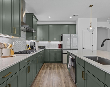 6513 Cliff Rose Dr - Photo Thumbnail 2