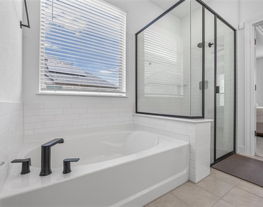 6513 Cliff Rose Dr - Photo Thumbnail 11