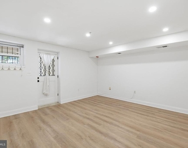 1729 Church Street Nw - Photo Thumbnail 4