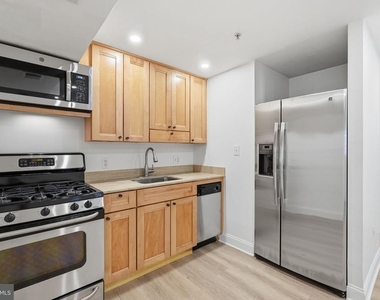 1729 Church Street Nw - Photo Thumbnail 3