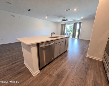 452 Cherry Elm Drive - Photo Thumbnail 6