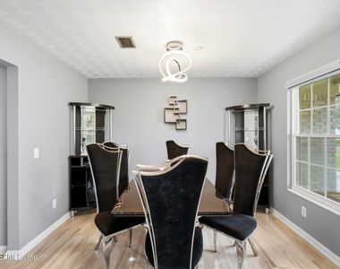 3255 Kegler Drive - Photo Thumbnail 4