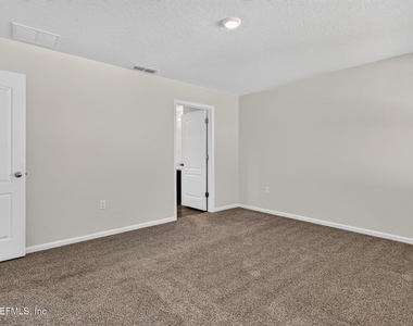 15667 Strawberry Roan Court - Photo Thumbnail 17