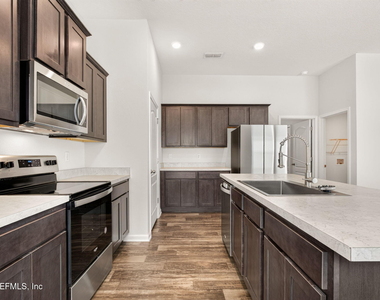15667 Strawberry Roan Court - Photo Thumbnail 9