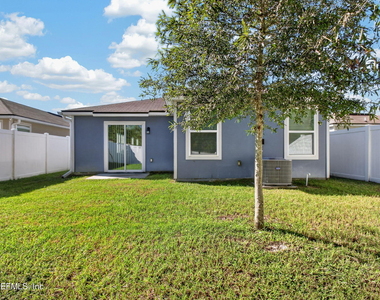 15667 Strawberry Roan Court - Photo Thumbnail 32