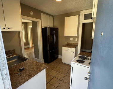 2799 Selma Street - Photo Thumbnail 14
