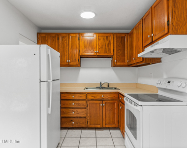 802 4th Avenue N - Photo Thumbnail 8