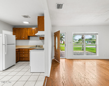 802 4th Avenue N - Photo Thumbnail 9