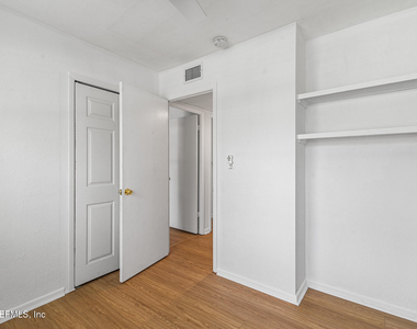 802 4th Avenue N - Photo Thumbnail 21