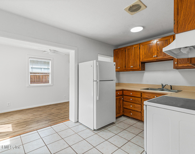 802 4th Avenue N - Photo Thumbnail 6