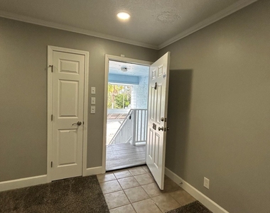 3434 Blanding Boulevard - Photo Thumbnail 2
