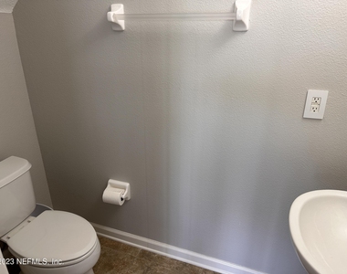 8398 Cannonwood Lane - Photo Thumbnail 14