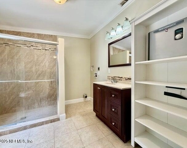 4518 Astral Street - Photo Thumbnail 15