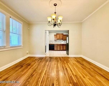 4518 Astral Street - Photo Thumbnail 5