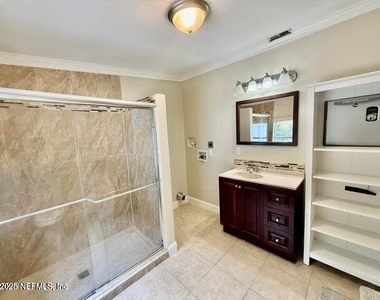 4518 Astral Street - Photo Thumbnail 14
