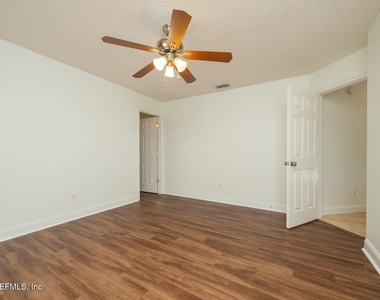 1852 Hickory Trace Drive - Photo Thumbnail 12