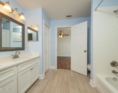 1852 Hickory Trace Drive - Photo Thumbnail 14