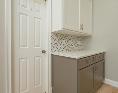 1852 Hickory Trace Drive - Photo Thumbnail 22