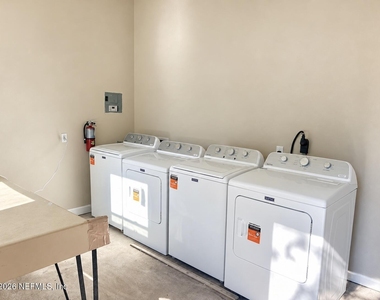3212 Herschel Street - Photo Thumbnail 10