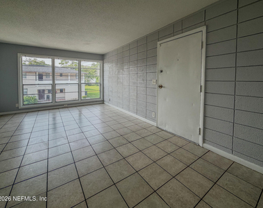 1124 Woodruff Avenue - Photo Thumbnail 1