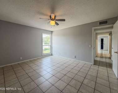 1124 Woodruff Avenue - Photo Thumbnail 10