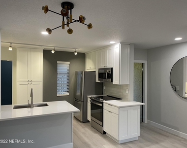 600 Domenico Circle - Photo Thumbnail 13