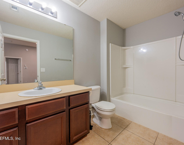 13792 Herons Landing Way - Photo Thumbnail 16