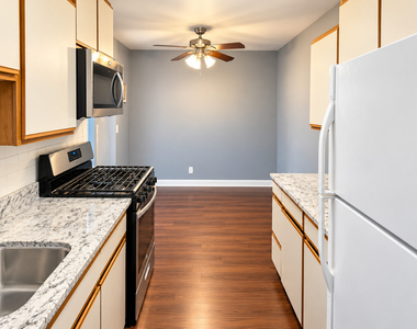 5011 Valley Lane - Photo Thumbnail 10