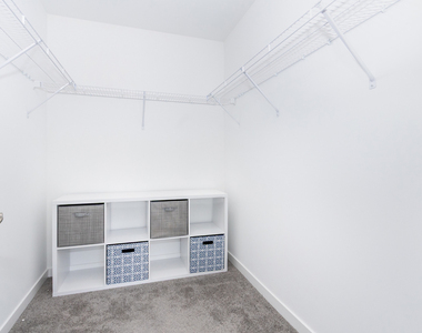 1035 Gillespie Lane - Photo Thumbnail 18