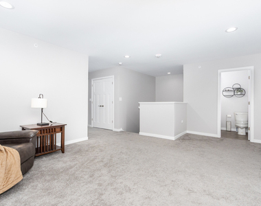 1035 Gillespie Lane - Photo Thumbnail 12