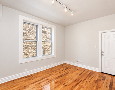 2747 W Augusta Boulevard - Photo Thumbnail 2