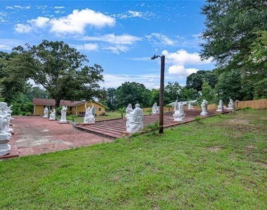 1242 Cooper Road - Photo Thumbnail 12