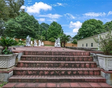 1242 Cooper Road - Photo Thumbnail 10