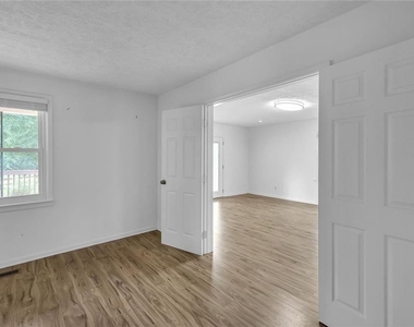 1242 Cooper Road - Photo Thumbnail 19