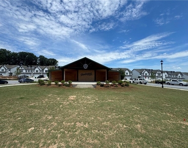 154 Star Court - Photo Thumbnail 2