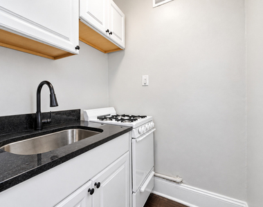 6912 N Ashland Boulevard - Photo Thumbnail 1