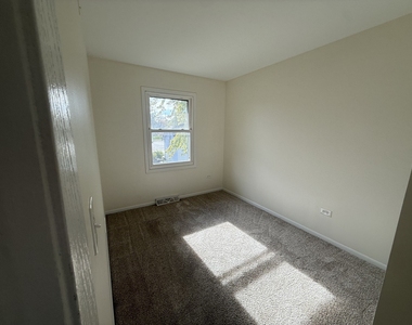 61 Gates Street - Photo Thumbnail 8