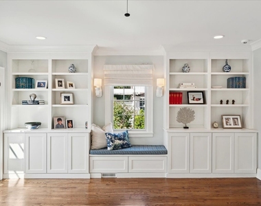 1094 Pine Street - Photo Thumbnail 7