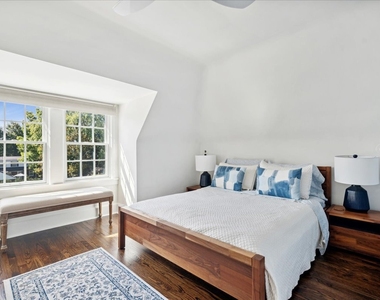 1094 Pine Street - Photo Thumbnail 16
