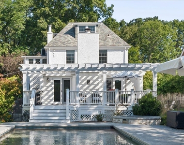 1094 Pine Street - Photo Thumbnail 21