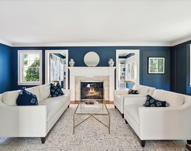 1094 Pine Street - Photo Thumbnail 2