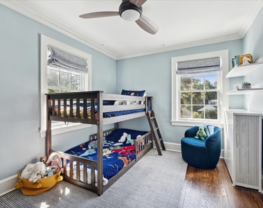 1094 Pine Street - Photo Thumbnail 17