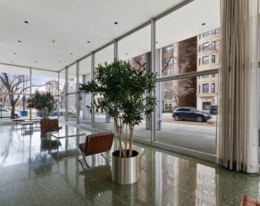 2400 N Lakeview Avenue - Photo Thumbnail 12