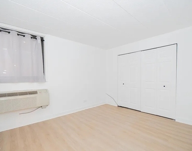 2225 N Halsted Street - Photo Thumbnail 7
