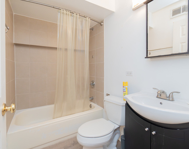 822 S Bishop Street - Photo Thumbnail 6