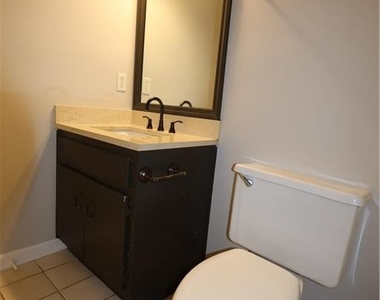 185 White Pines Drive - Photo Thumbnail 16